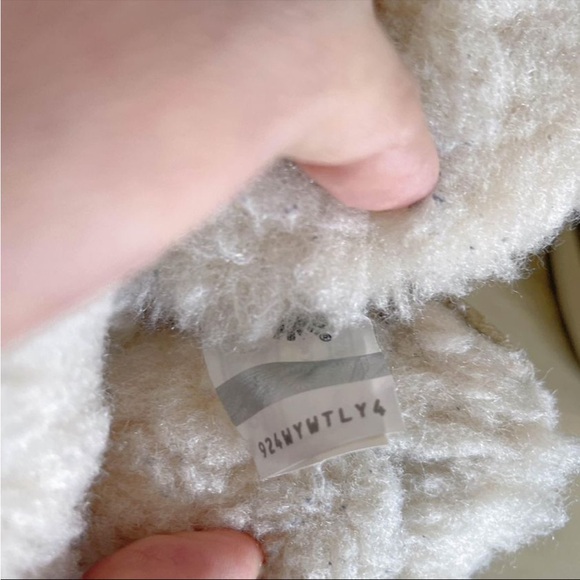 UGG Women's Adirondacky III Winter Boot - Sand Size US 8 - Picture 5 of 10